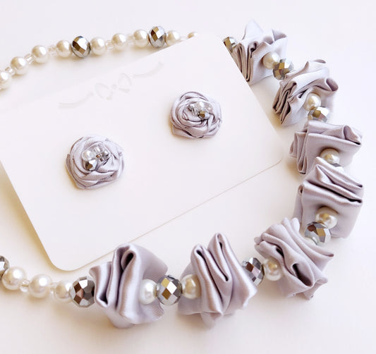 Parure collana e orecchini